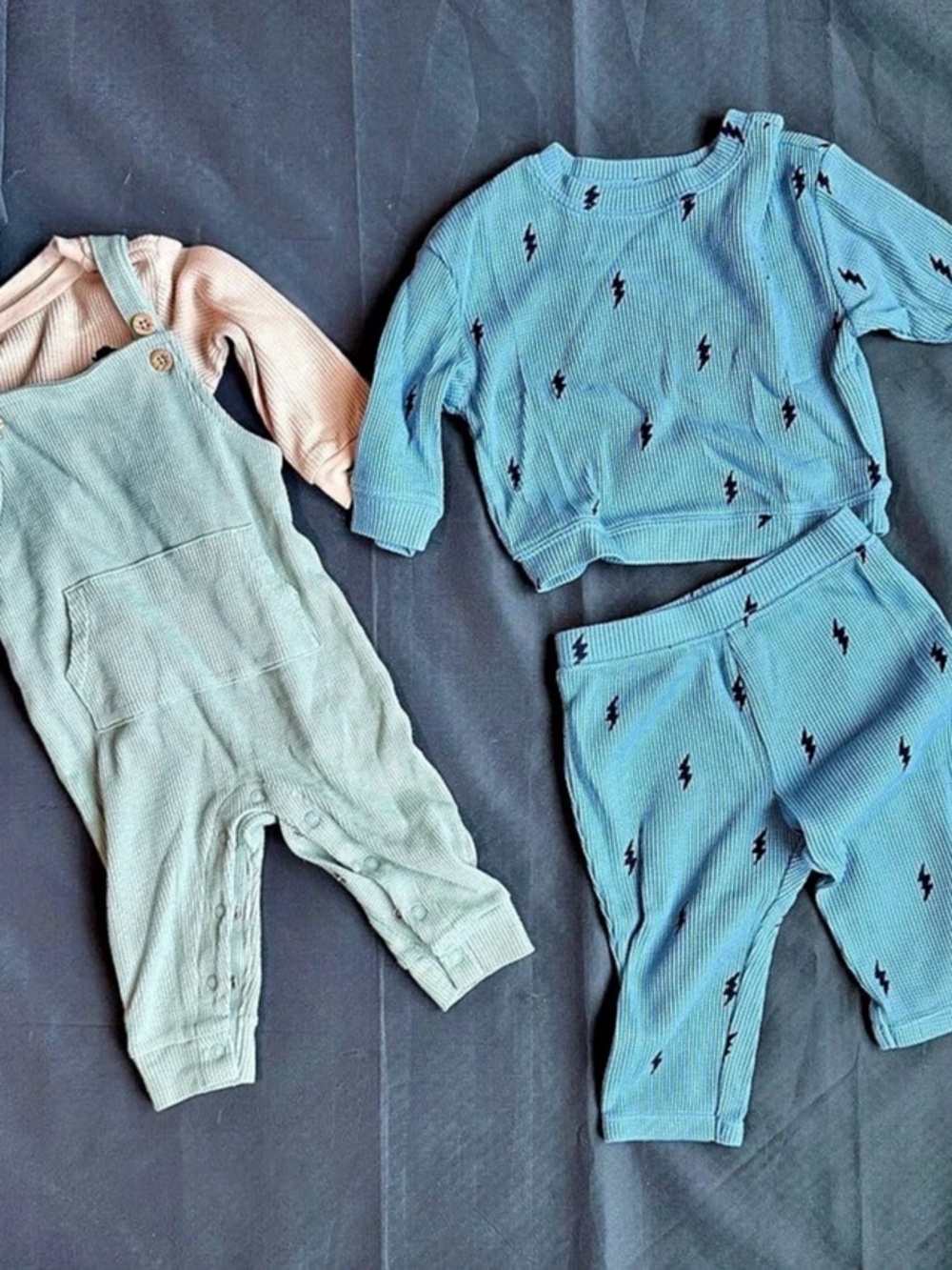 Kids Matching Sets Blue & tan/green Like New